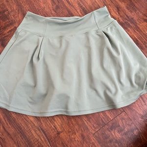 Green tennis skirt with built in spandex